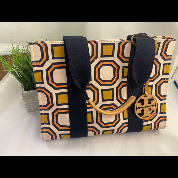 Tory Burch Handbags - Tory Burch octagon print canvas tote
